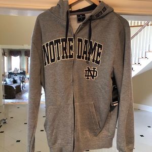 Notre Dame Men’s Sweatshirt with Hood Size Medium in Heather Grey